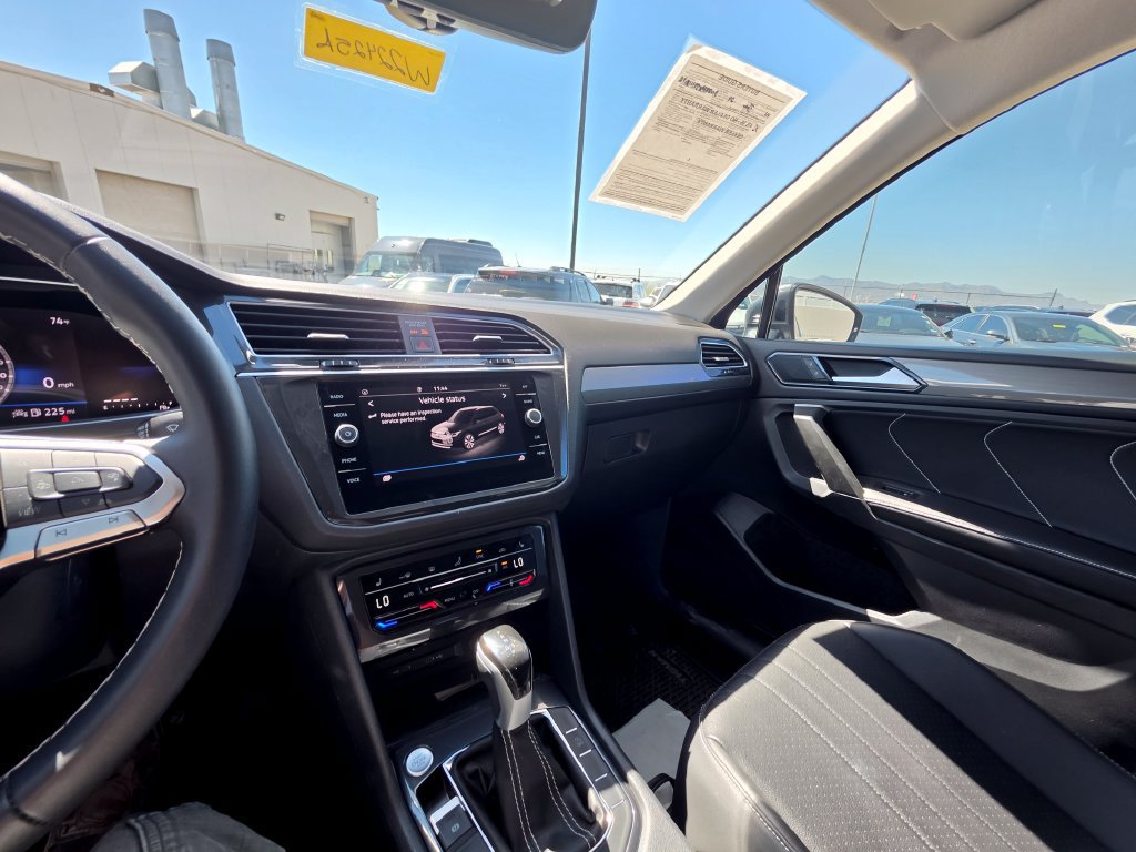 Used 2024 Volkswagen Tiguan SE FWD image 12