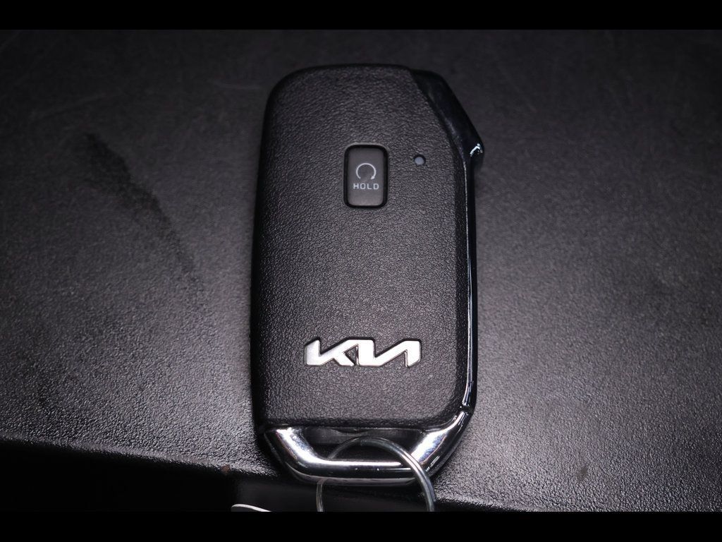 Used 2024 Kia Seltos S AWD/4WD image 29