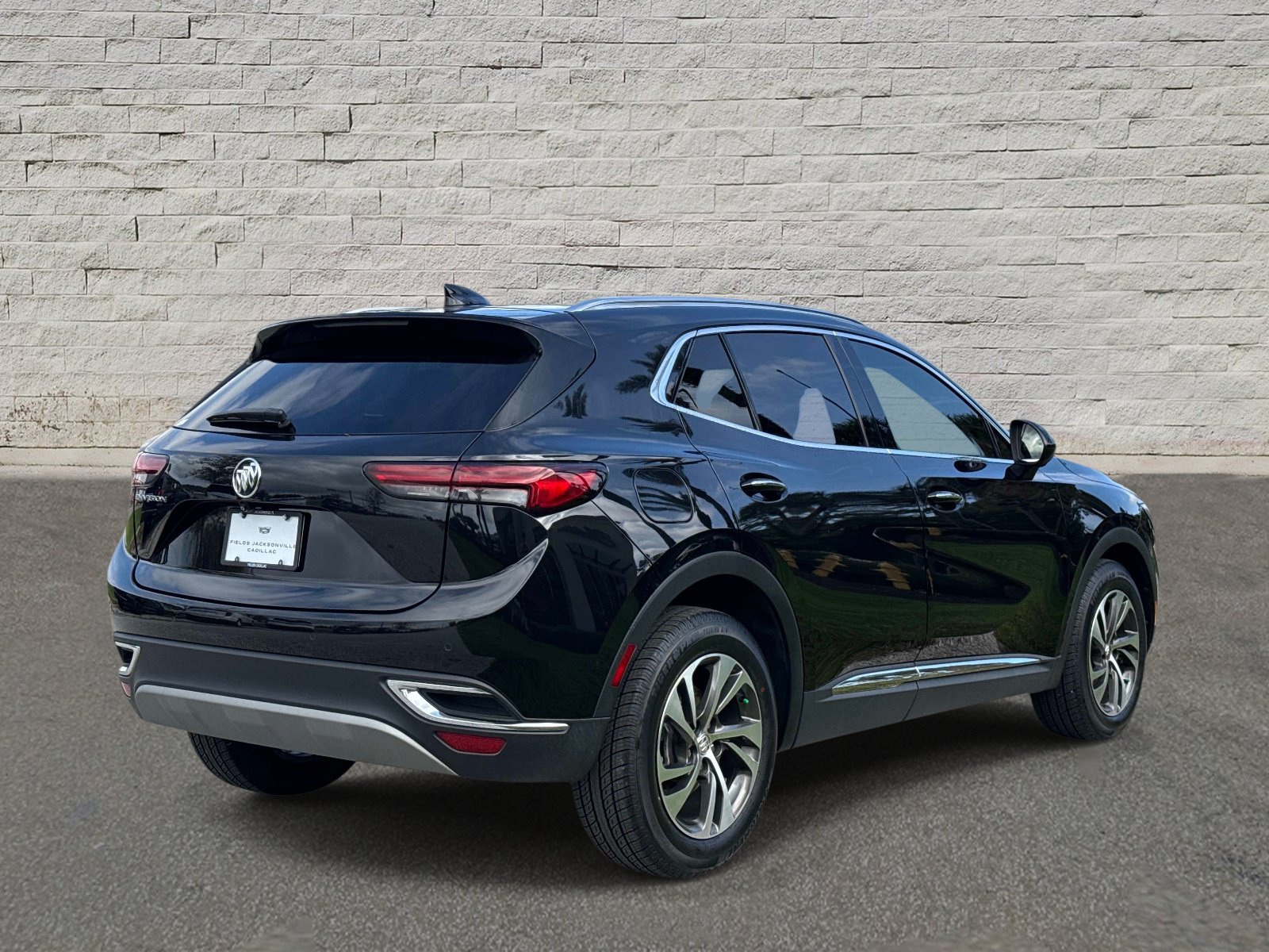 Used 2022 Buick Envision Essence w/ Technology Package I FWD image 5