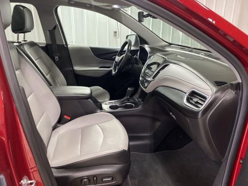 Used 2020 Chevrolet Equinox Premier AWD/4WD image 32