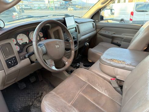 Used 2005 Dodge Ram 2500 Truck SLT w/ Quad Cab Big Horn Value Group image 9