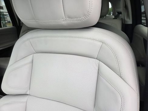 New 2026 Lincoln Navigator Reserve AWD/4WD image 13