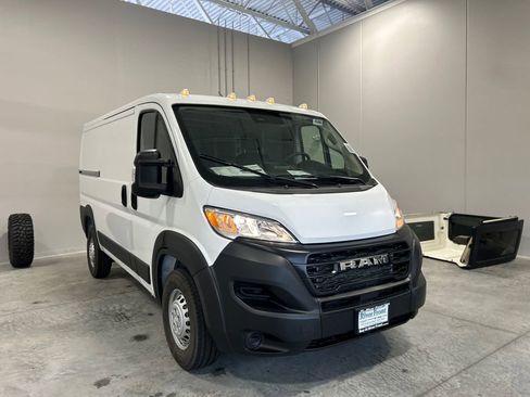 New 2025 RAM ProMaster 1500 w/ Cold Weather Group image 4