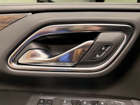 Used 2024 Chevrolet Tahoe Premier image 27