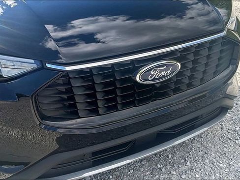 Used 2024 Ford Escape Active w/ Tech Pack #2 FWD image 30