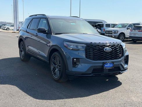 New 2026 Ford Explorer ST w/ Sun And Sound Package AWD/4WD image 3