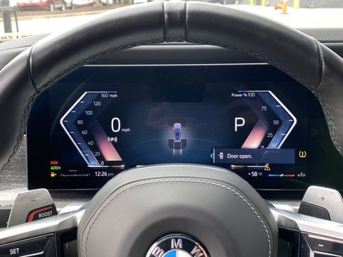 Used 2025 BMW 740i xDrive w/ Premium Package image 11