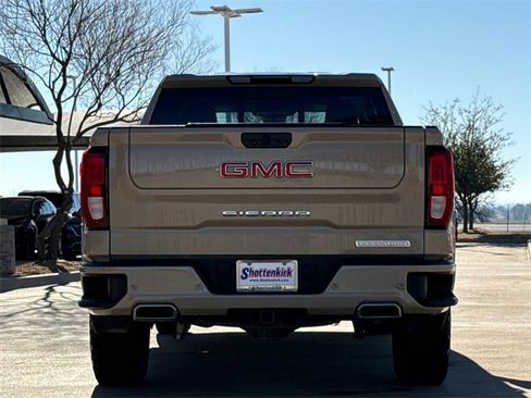Used 2022 GMC Sierra 1500 Elevation w/ Elevation Premium Package image 8