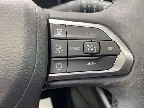 Used 2023 Jeep Compass High Altitude AWD/4WD image 29