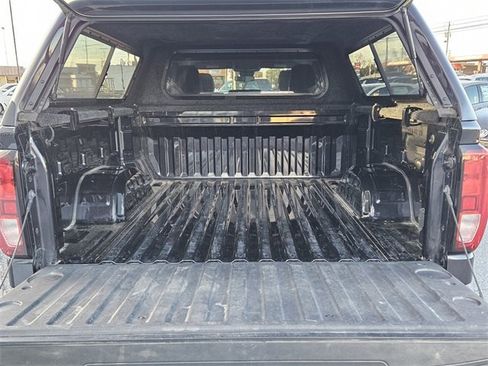 Used 2023 GMC Sierra 1500 Elevation image 12