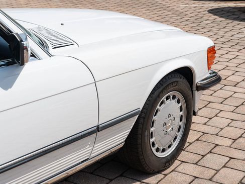 Used 1987 Mercedes-Benz 560 SL image 46