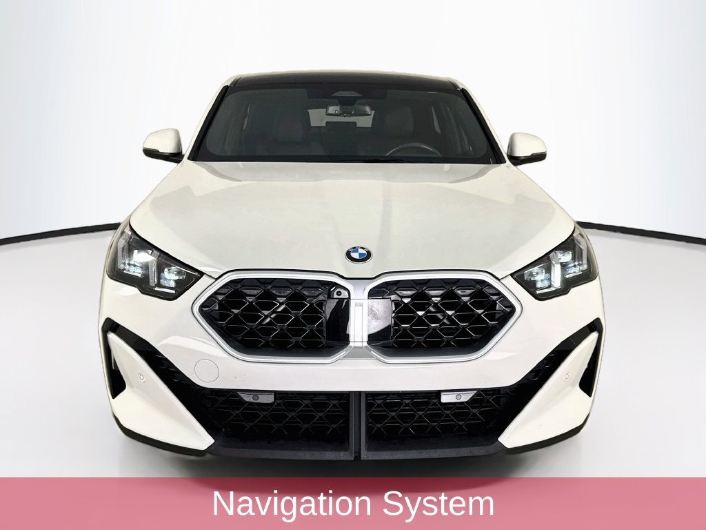 Used 2025 BMW X2 xDrive28i w/ Premium Package AWD/4WD image 2