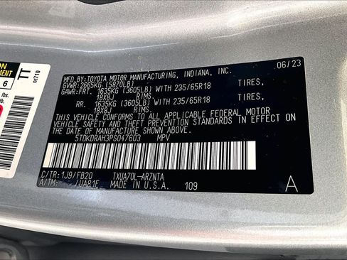 Used 2023 Toyota Highlander L FWD image 32