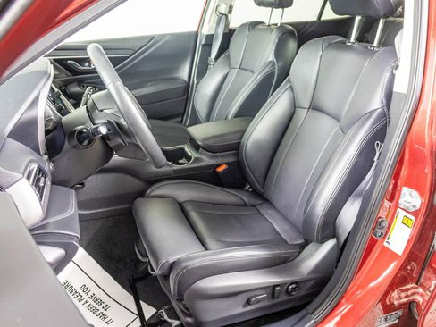 Used 2025 Subaru Outback Limited AWD/4WD image 25