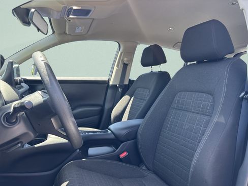 Used 2023 Honda HR-V LX image 14