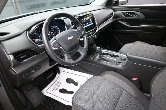 Used 2018 Chevrolet Traverse LT FWD image 19