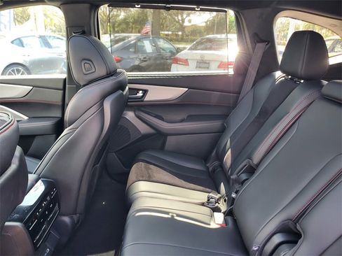 Used 2023 Acura MDX A-Spec image 11
