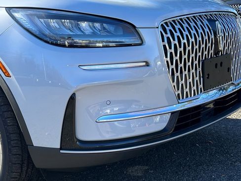 New 2026 Lincoln Corsair Premiere image 2