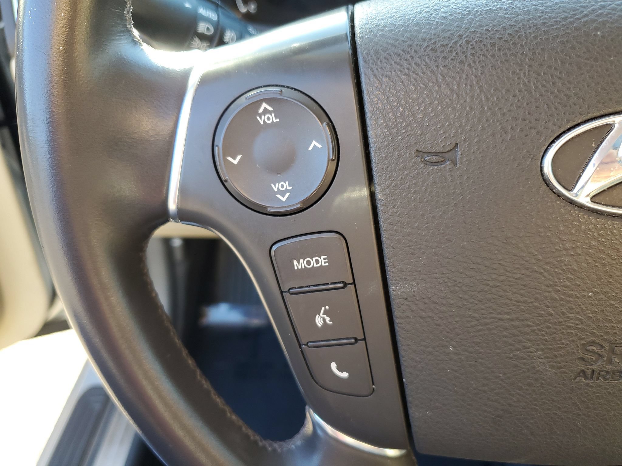 Used 2012 Hyundai Genesis 3.8 w/ Premium Pkg RWD image 20