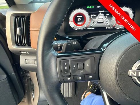 Certified 2023 Nissan Pathfinder Platinum AWD/4WD image 13