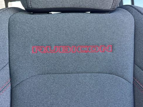 New 2025 Jeep Gladiator Rubicon w/ Convenience Group image 7