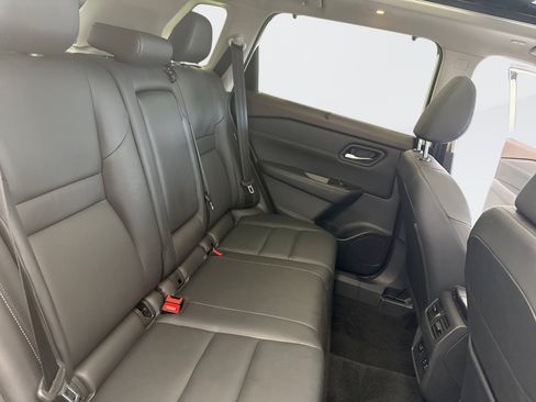 Used 2023 Nissan Rogue SL w/ SL Premium Package AWD/4WD image 19