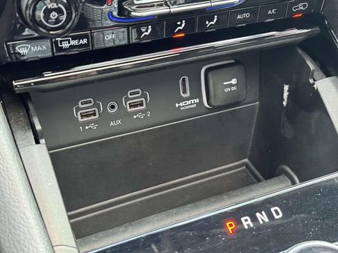 Used 2023 Jeep Grand Cherokee 4WD 4xe image 14