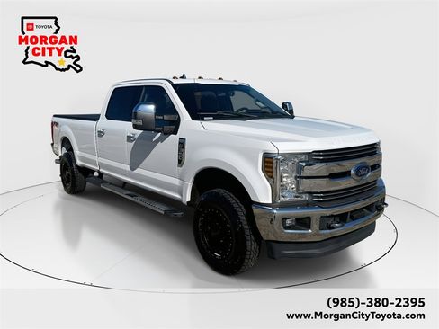 Used 2019 Ford F350 Lariat w/ Chrome Package image 1