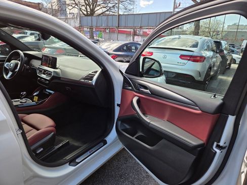 Used 2022 BMW X4 xDrive30i w/ M Sport Package 2 image 9