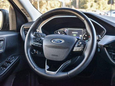 Used 2022 Ford Escape SE w/ Cold Weather Package image 13