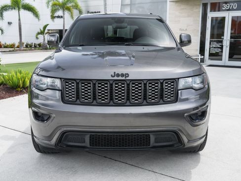 Used 2019 Jeep Grand Cherokee Altitude RWD image 5