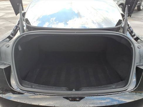 Used 2025 Tesla Model 3 Long Range image 16