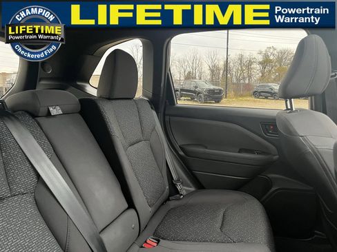 Used 2025 Subaru Forester Premium image 33