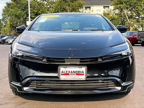 Used 2025 Toyota Prius AWD image 3