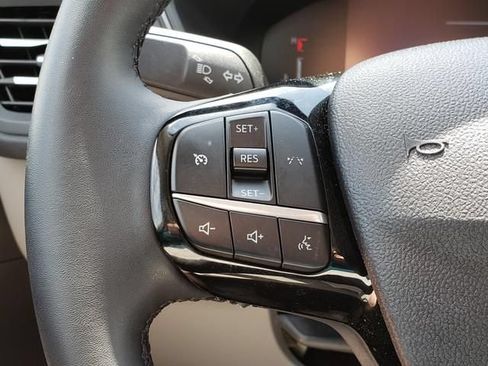 Used 2023 Ford Escape Active w/ Cold Weather Package FWD image 21