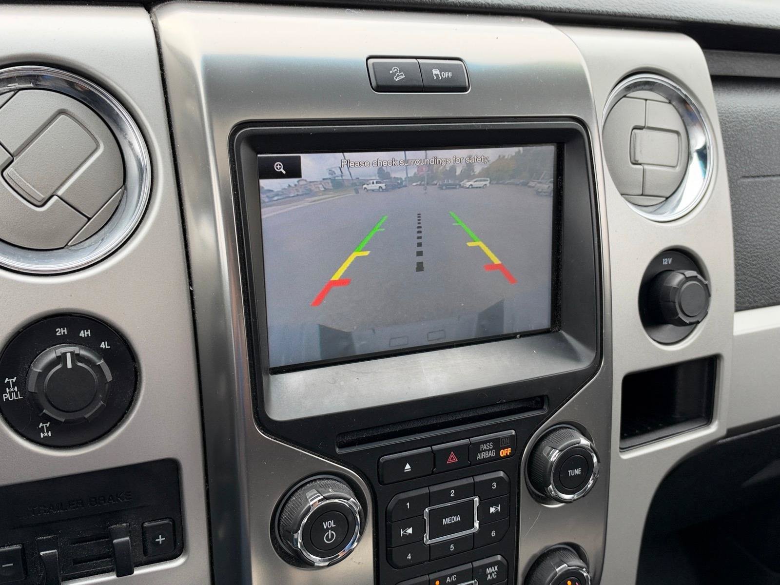 Used 2014 Ford F150 FX4 w/ Equipment Group 402A Luxury AWD/4WD image 19