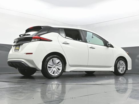 Used 2023 Nissan Leaf S image 49