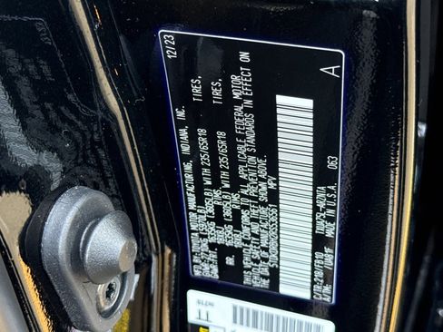 Certified 2024 Toyota Highlander LE image 35