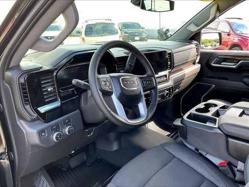Used 2025 GMC Sierra 1500 Elevation AWD/4WD image 8