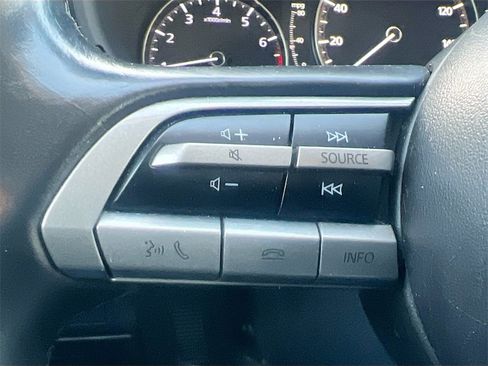 Used 2023 MAZDA MAZDA3 s image 12