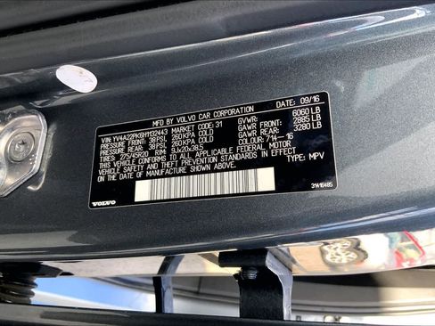 Used 2017 Volvo XC90 T6 Momentum w/ Vision Package AWD/4WD image 20