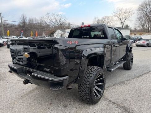 Used 2018 Chevrolet Silverado 1500 Custom w/ Custom Value Package image 5