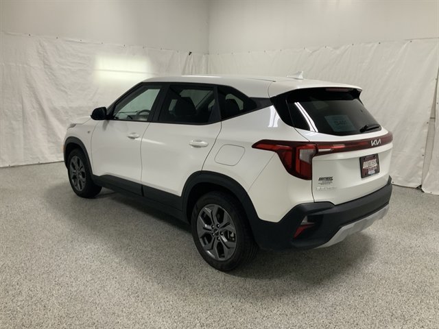 Used 2026 Kia Seltos LX AWD/4WD image 6