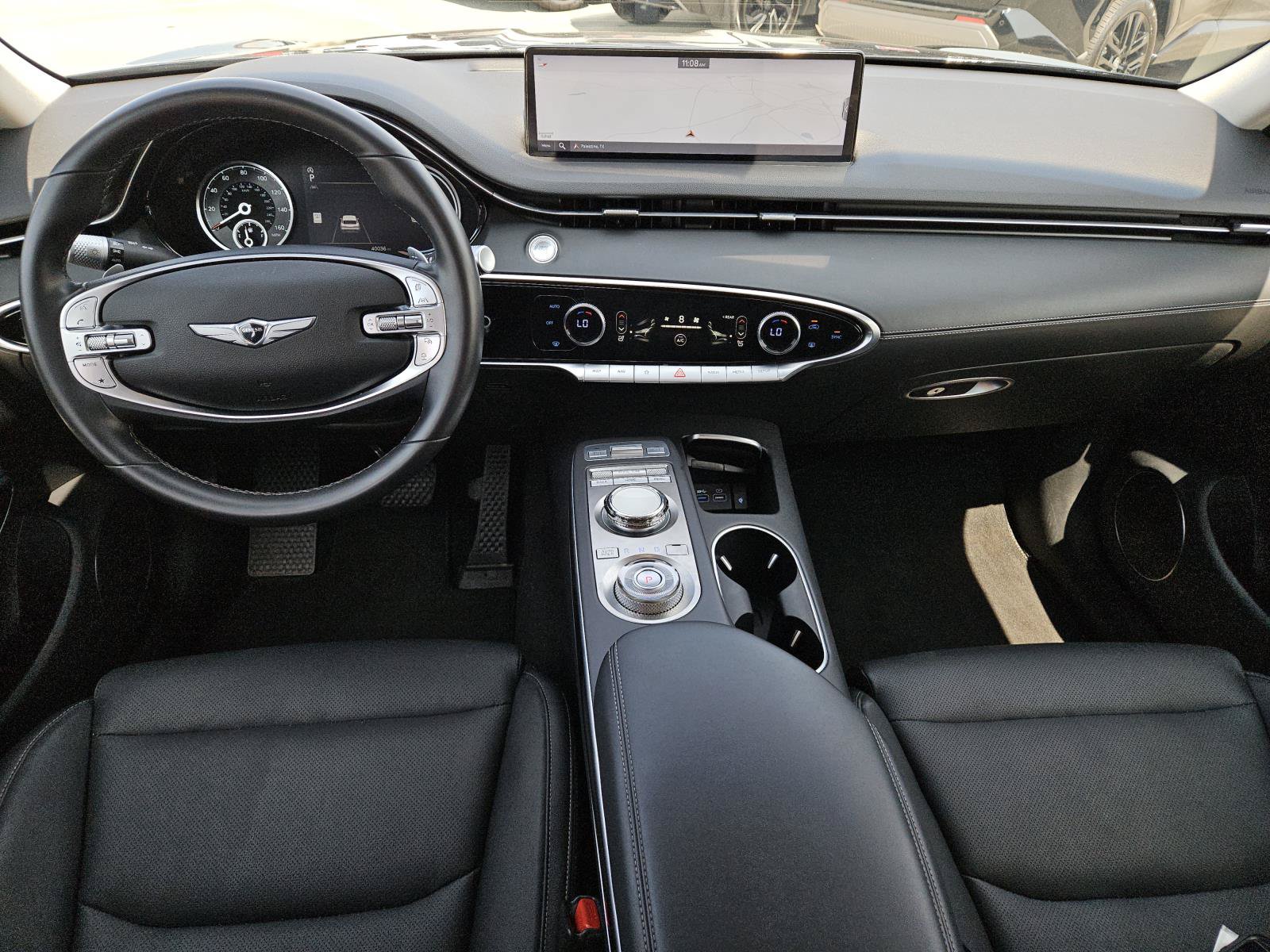 Used 2025 Genesis GV70 2.5T AWD/4WD image 11