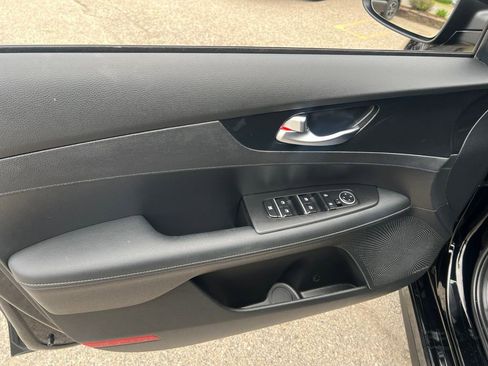 Certified 2023 Kia Forte GT-Line w/ GT-Line Premium Package FWD image 7
