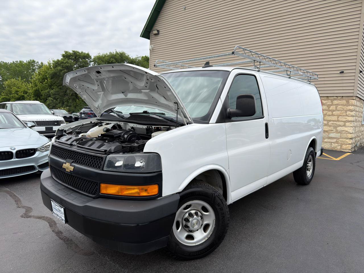 Used 2020 Chevrolet Express 2500 w/ Driver Convenience Package RWD image 28