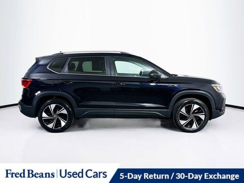 Used 2023 Volkswagen Taos SE AWD/4WD image 8