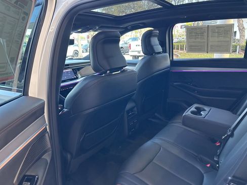 Used 2024 Jeep Wagoneer Launch Edition image 45