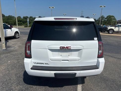 Used 2019 GMC Yukon XL SLT w/ Open Road Package RWD image 17