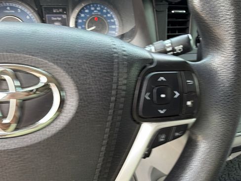 Used 2020 Toyota Sienna LE FWD image 27